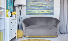 Roanne 2-Sitzer-Sofa mit goldenem Sockel und Samtbezug Grau