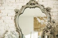 Wie kann man einen Spiegel restaurieren und reinigen?